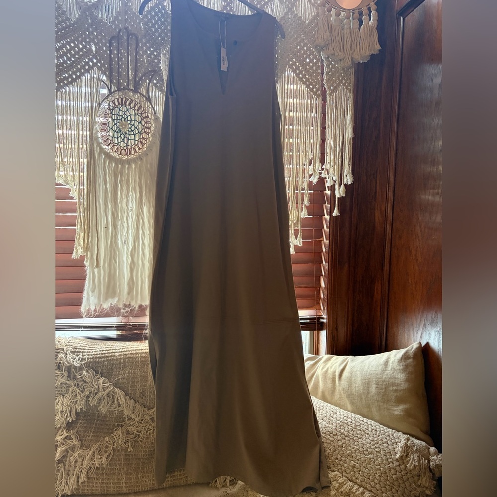 Lilla P NWT new keyhole beige Tan Sleeveless Dress quality! $159 sz Large